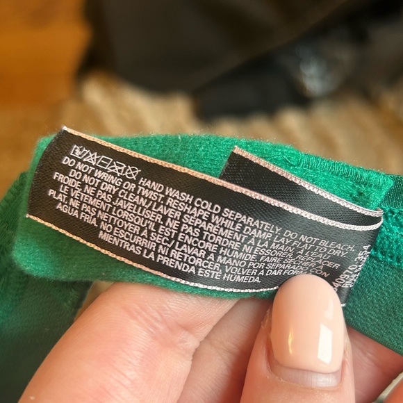 Victoria’s Secret “Very Sexy Push-up” Bra - Picture 6 of 6